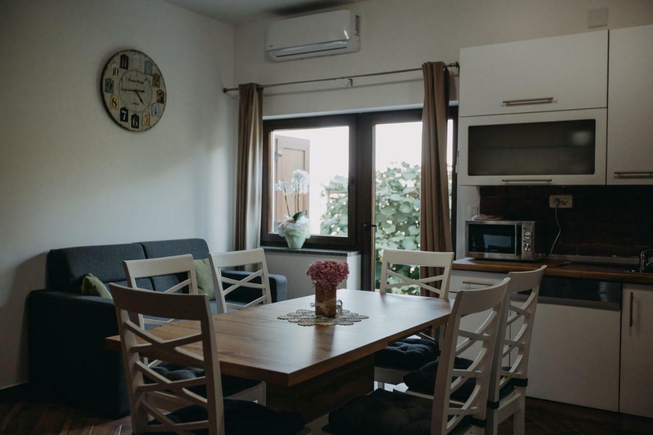 Apartman Vejama Josipdol Exteriér fotografie