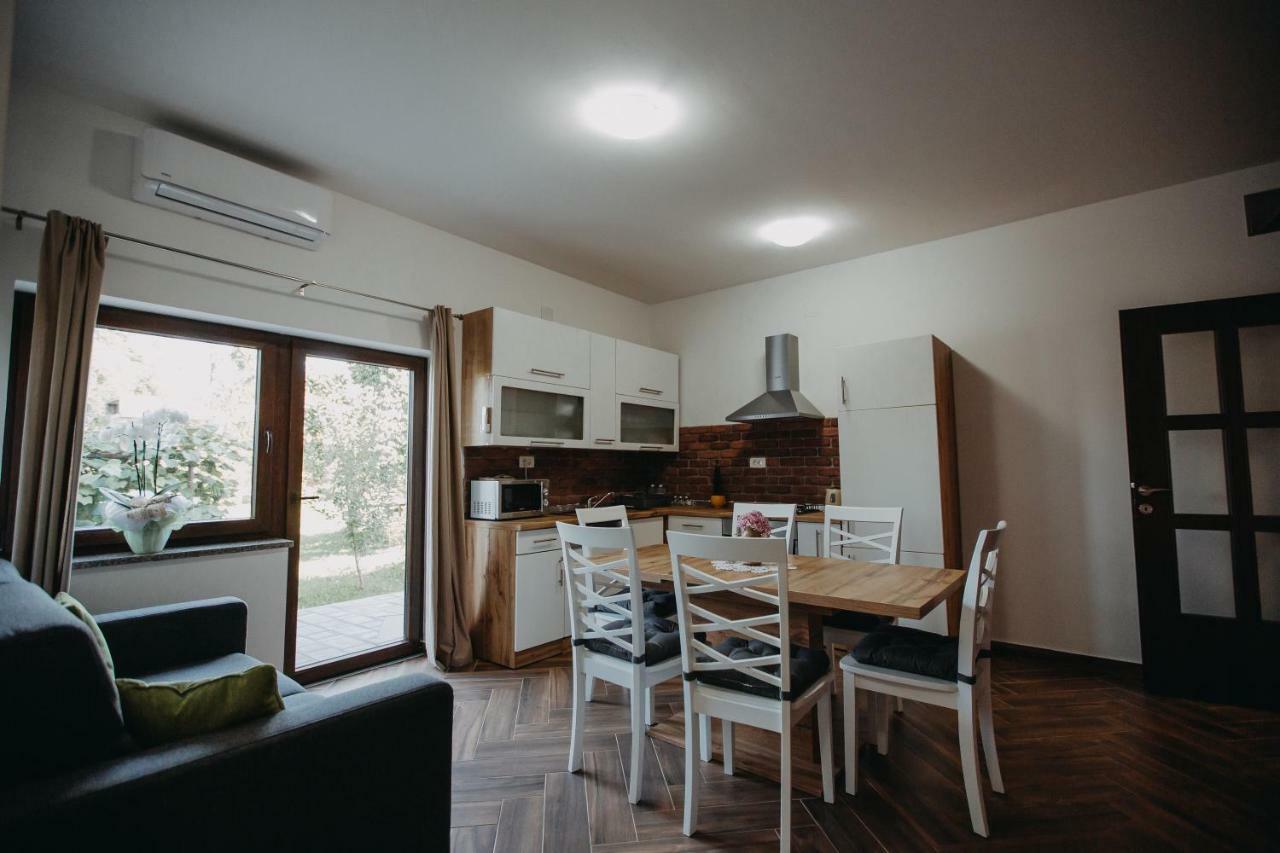 Apartman Vejama Josipdol Exteriér fotografie