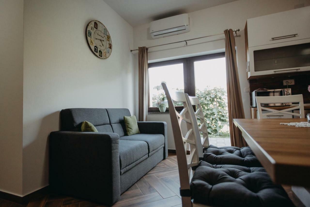Apartman Vejama Josipdol Exteriér fotografie